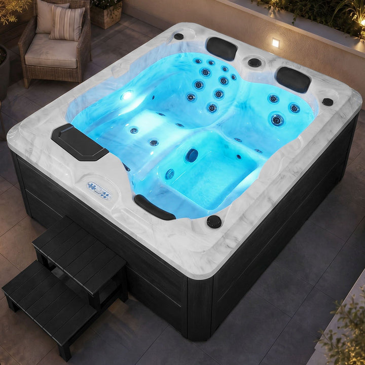 Outdoor Whirlpool Oasis mit Treppe