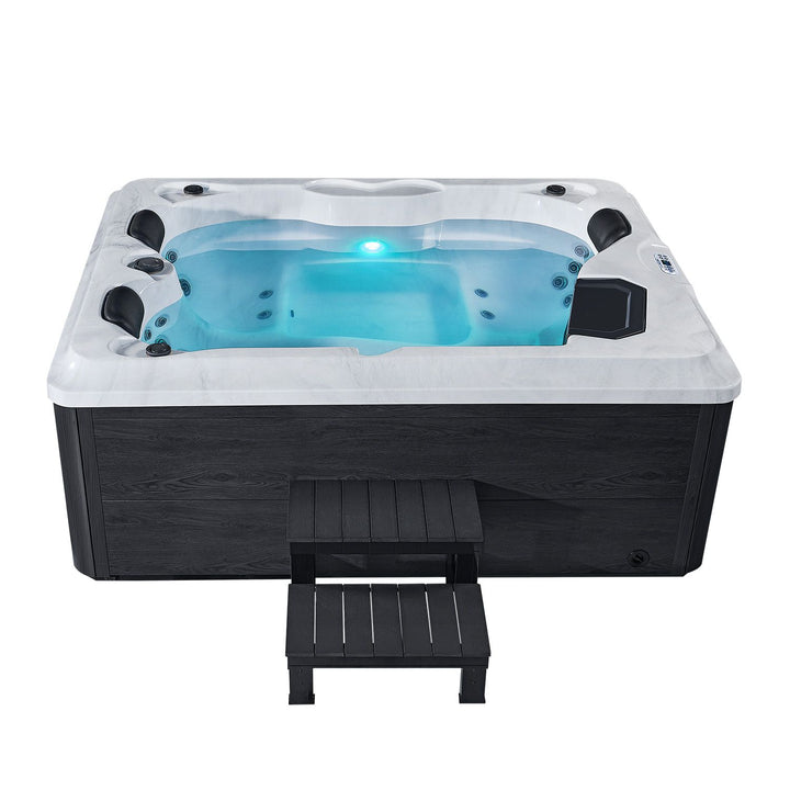 Outdoor Whirlpool Oasis mit Treppe